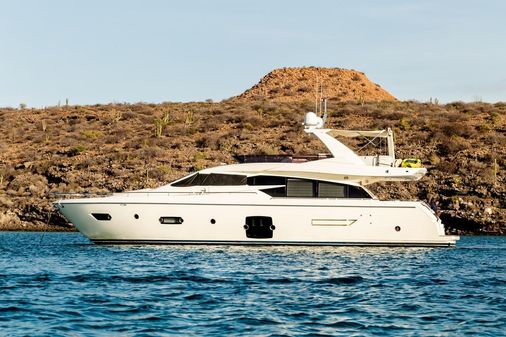 Ferretti Yachts 720 image