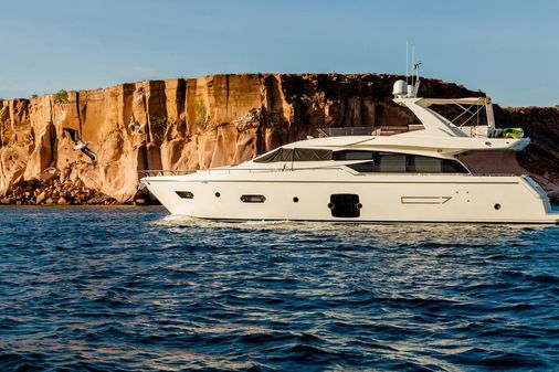 Ferretti Yachts 720 image