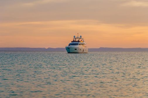 Ferretti Yachts 720 image