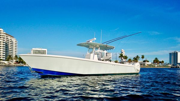 Contender 35 ST