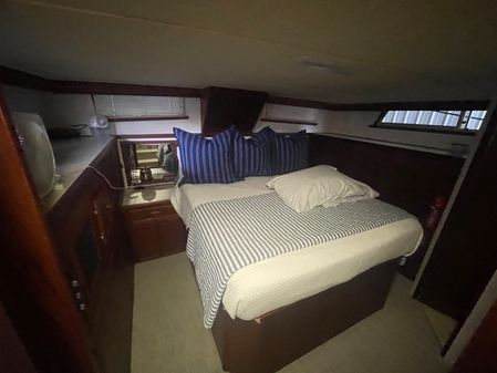 Uniflite 42-DOUBLE-CABIN-FB image