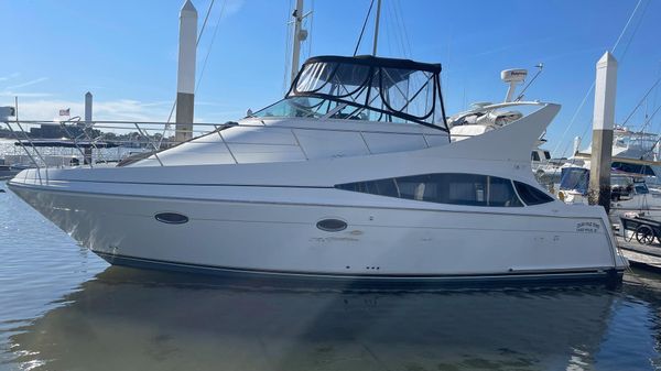 Carver 36 Mariner