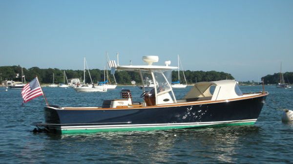 Hinckley Talaria 29 C w/ T-Top