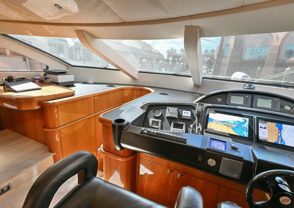 Sunseeker 82 Yacht image