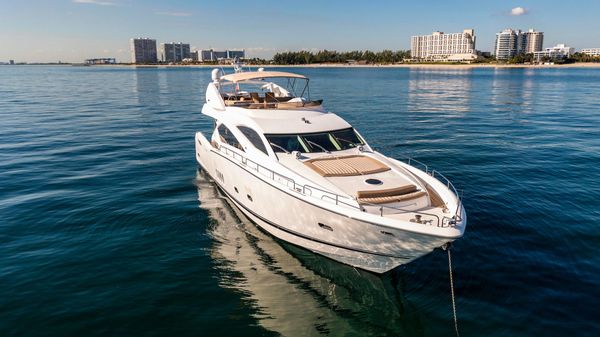 Sunseeker 82 Yacht image