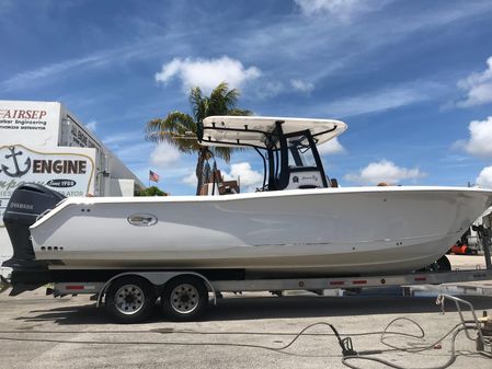 Sea Hunt Gamefish 30 Forward Seating image