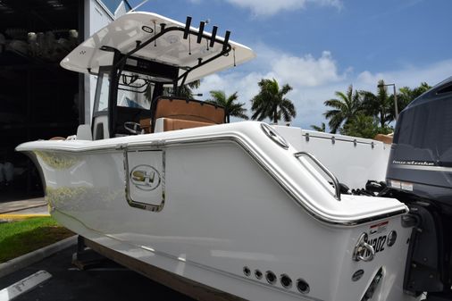 Sea Hunt Gamefish 30 Forward Seating image