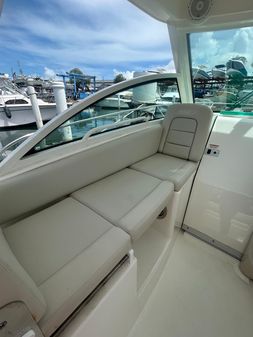 Boston Whaler 285 Conquest image