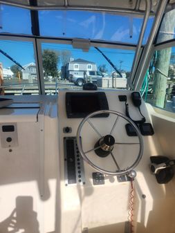 Parker 2510 Deep Vee Walkaround image