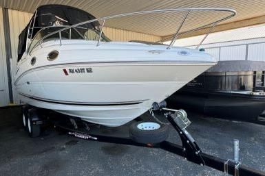 Sea Ray 240 Sundancer