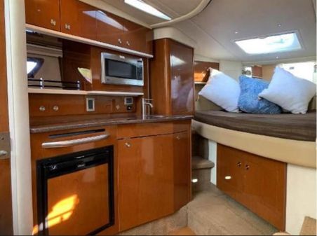 Sea Ray 330 Sundancer image