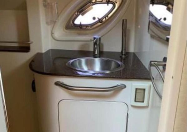 Sea Ray 330 Sundancer image