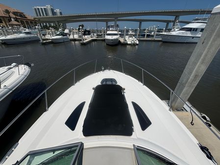 Sea Ray 330 Sundancer image