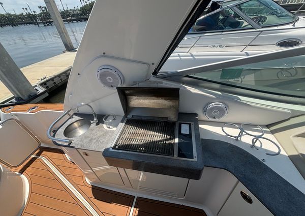 Sea Ray 330 Sundancer image