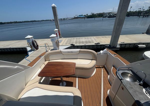 Sea Ray 330 Sundancer image