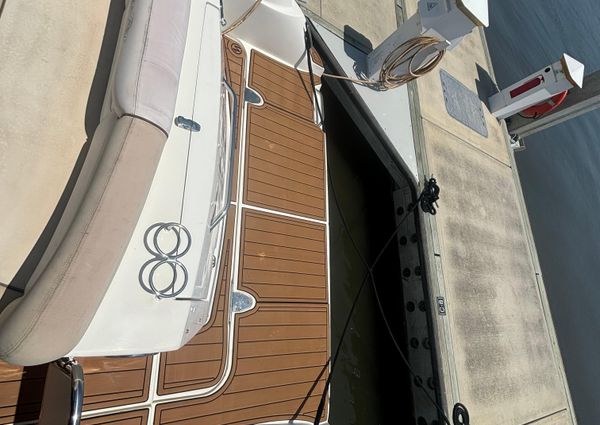 Sea Ray 330 Sundancer image