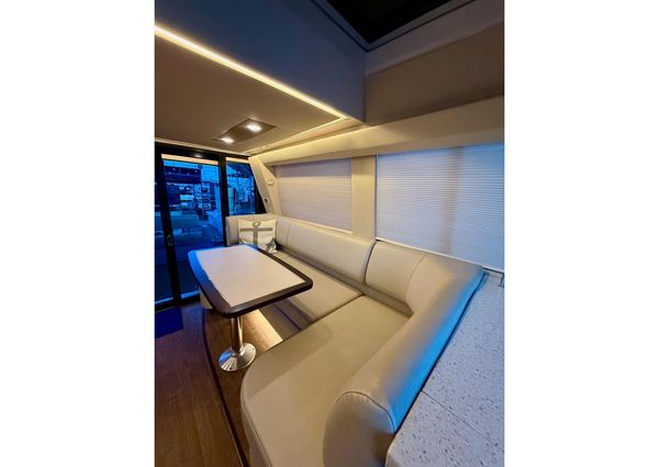 Regal 42 Grande Coupe image