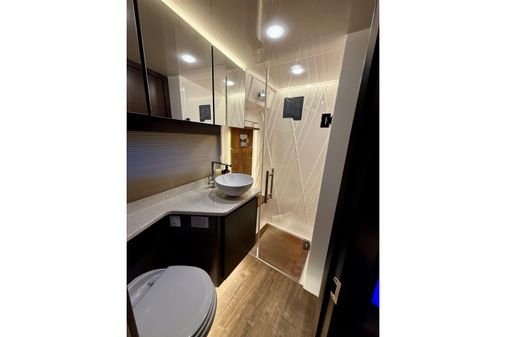 Regal 42 Grande Coupe image