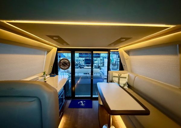 Regal 42 Grande Coupe image