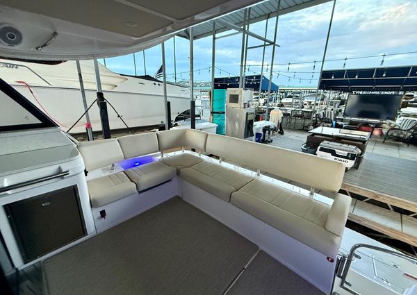 Regal 42 Grande Coupe image