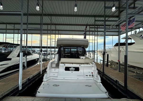 Regal 42 Grande Coupe image