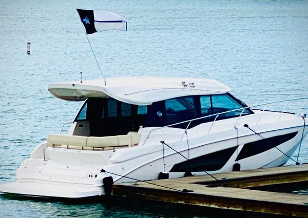 Regal 42 Grande Coupe image