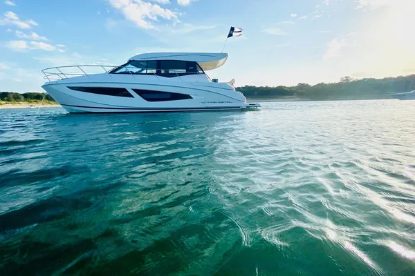 Regal 42 Grande Coupe image