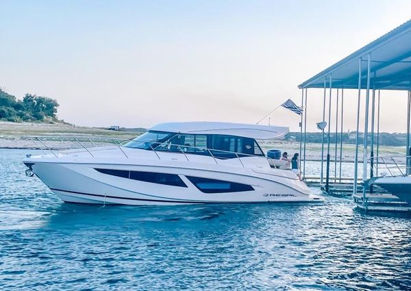 Regal 42 Grande Coupe image