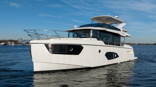 Absolute 48 Navetta 