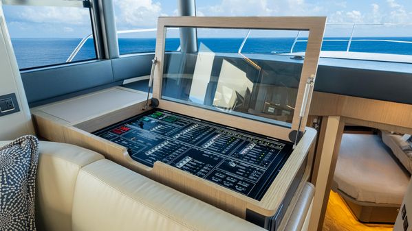 Absolute 48 Navetta image