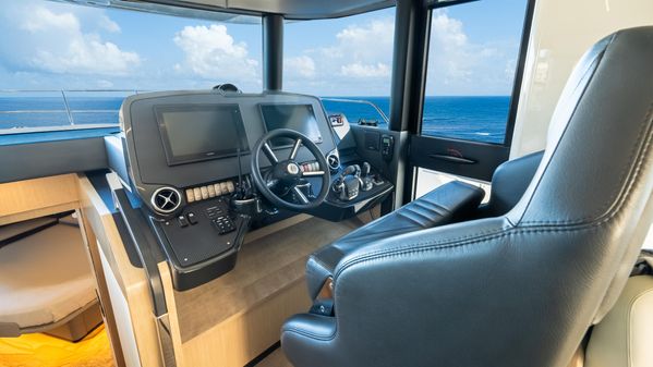 Absolute 48 Navetta image