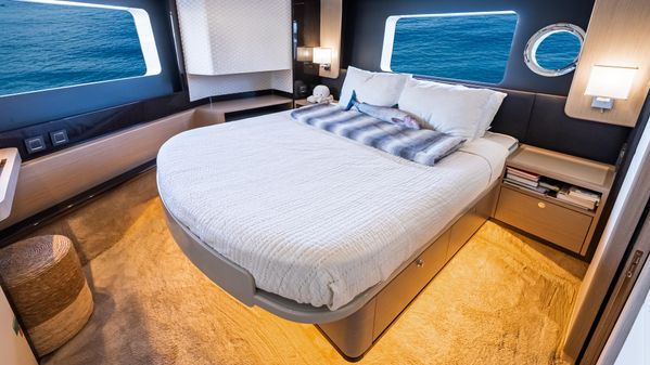 Absolute 48 Navetta image