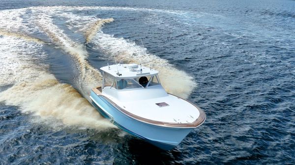 Winter Custom Yachts 38 Express image