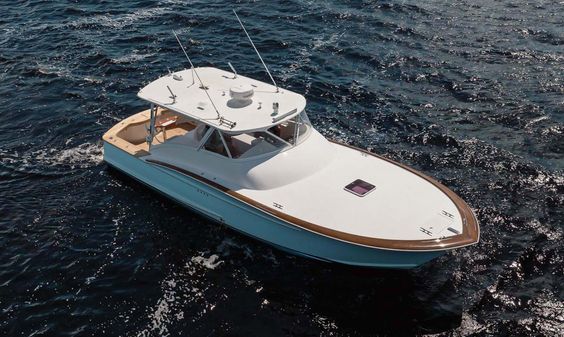 Winter Custom Yachts 38 Express image