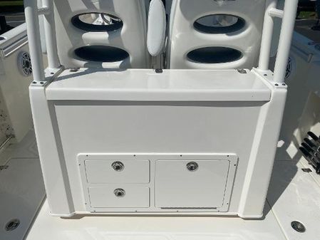 Cobia 301-CENTER-CONSOLE image