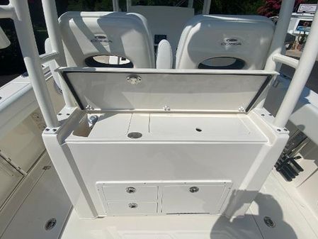 Cobia 301-CENTER-CONSOLE image