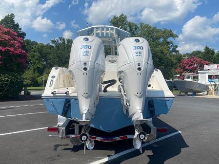 Cobia 301-CENTER-CONSOLE image