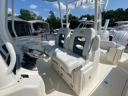 Cobia 301-CENTER-CONSOLE image