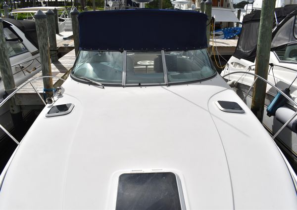 Rinker 312 Fiesta Vee image