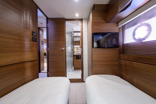 Princess Flybridge 70 image