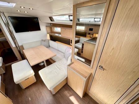 Beneteau Oceanis 45 image