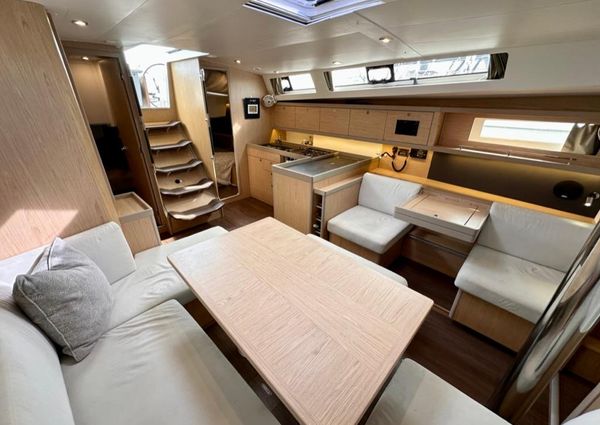 Beneteau Oceanis 45 image