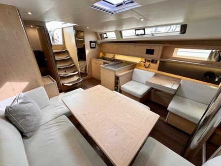 Beneteau Oceanis 45 image