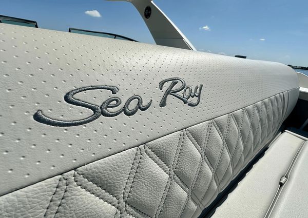 Sea Ray 310 SLX-OB image