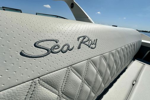 Sea Ray 310 SLX-OB image