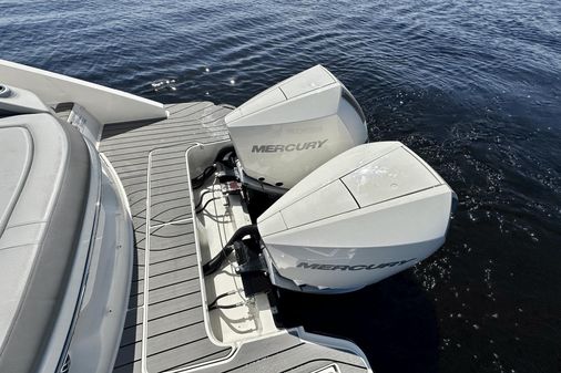 Sea Ray 310 SLX-OB image