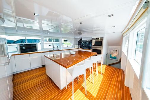 Nordlund Raised Pilothouse image