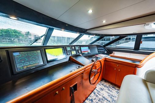 Nordlund Raised Pilothouse image