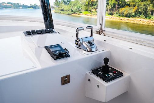 Nordlund Raised Pilothouse image