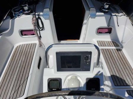 Beneteau Oceanis 34 image